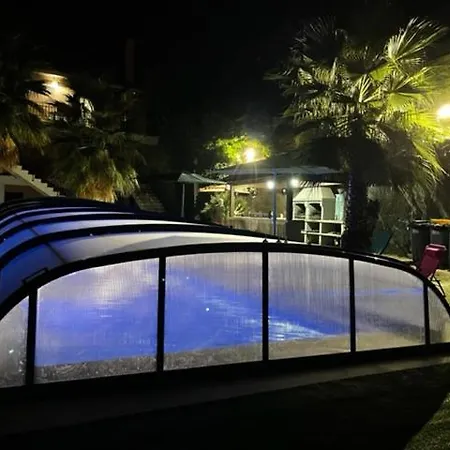 Porto Douro Grande Maison Avec Piscine Couverte Eau Chauffee 펜션 Crestuma
