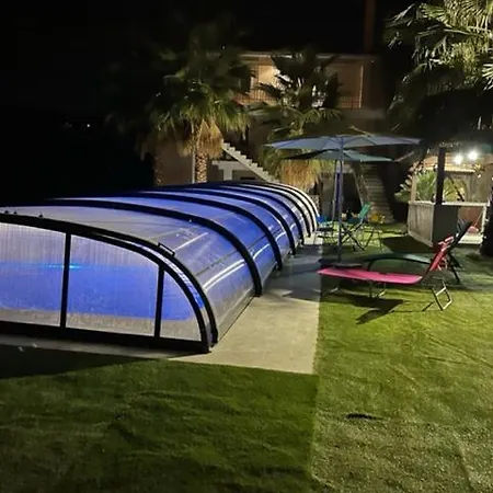Porto Douro Grande Maison Avec Piscine Couverte Eau Chauffee 펜션 Crestuma