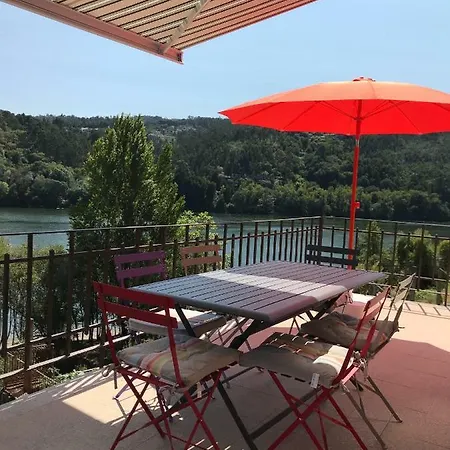 펜션 Porto Douro Grande Maison Avec Piscine Couverte Eau Chauffee Crestuma
