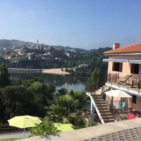 Porto Douro Grande Maison Avec Piscine Couverte Eau Chauffee 펜션